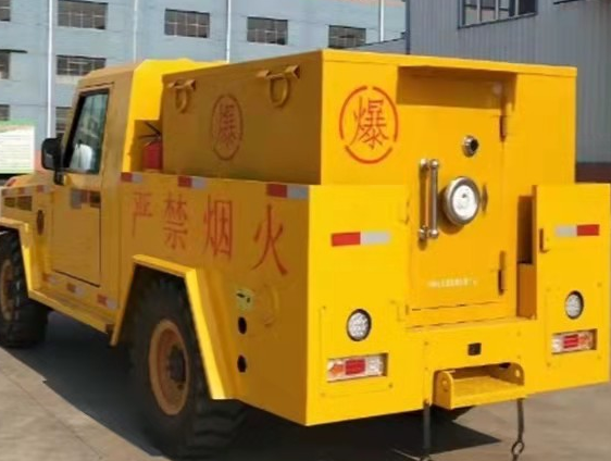 上犹凯龙爆破器材运输车：保障爆破任务的安全运行